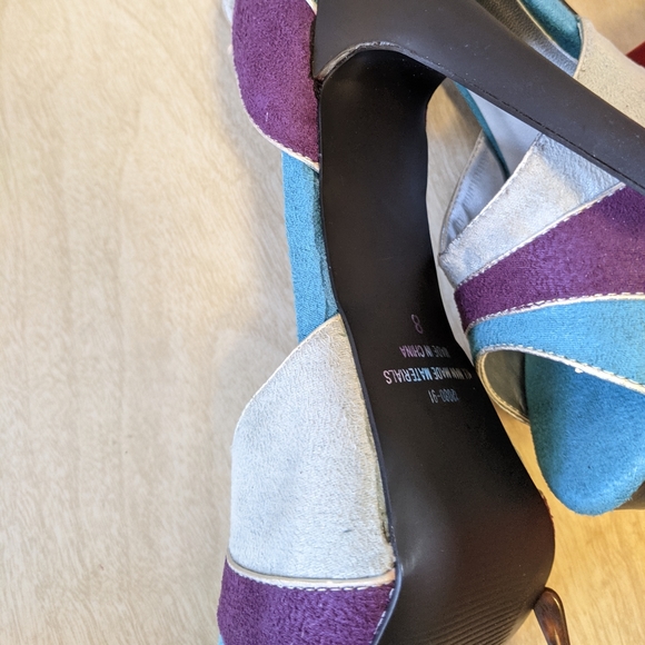 Fredrick's of Hollywood Colorblock Heels 8 - Picture 12 of 12